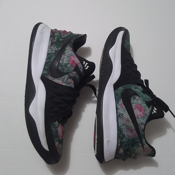 Nike Kyrie Low Floral Shoes - Picture 1 of 11